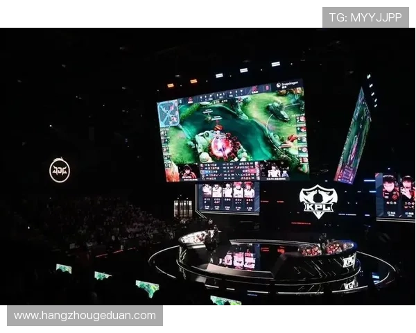 《全球电竞赛事激战正酣 游戏战队实力对决引爆热议》