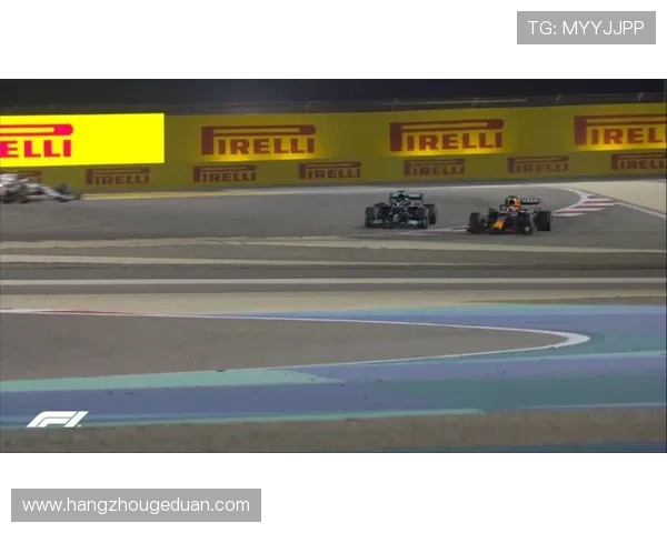 F1赛事精彩回顾 赛季精彩对决与车队最新动态分析