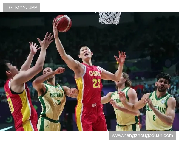 中国男篮勇夺亚洲杯冠军 队员展现顽强拼搏精神迎接世界杯新挑战