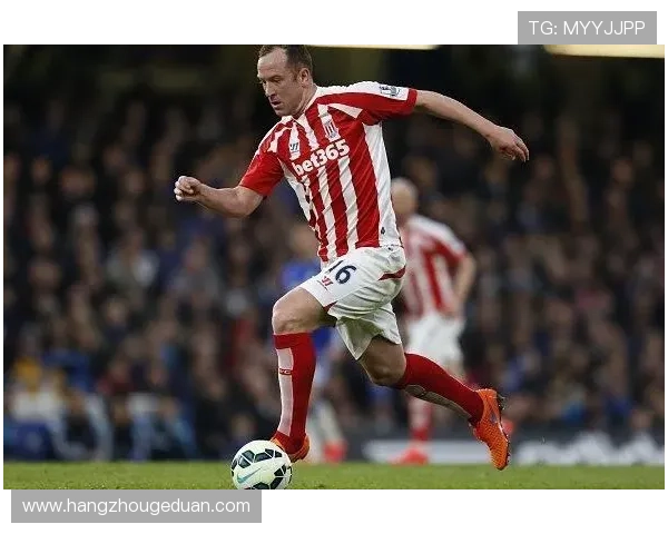 斯托克城足球俱乐部历史发展及其在英格兰足球中的地位分析