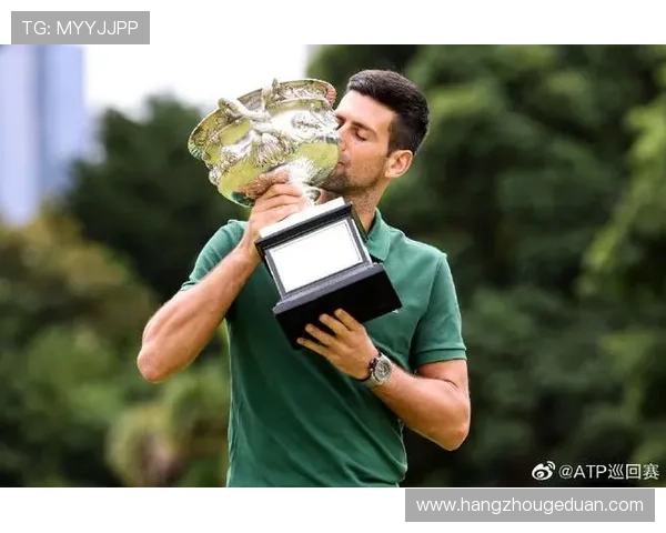 网球名将德约科维奇重返世界第一 引领新一轮赛季争夺战