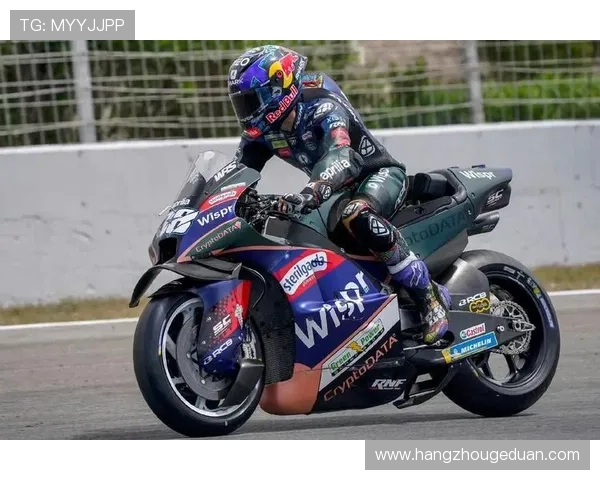 MotoGP赛季最新动态：领军车手纷纷宣布参赛计划，技术革新引发关注
