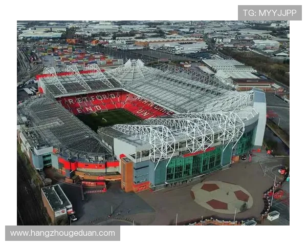 曼联俱乐部百年传承重塑辉煌征程与未来蓝图探索新时代全球影响力与竞技复兴