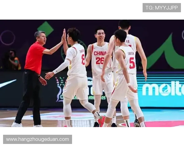 篮球世界杯：各路强队备战紧张激烈 中国队目标冲击四强